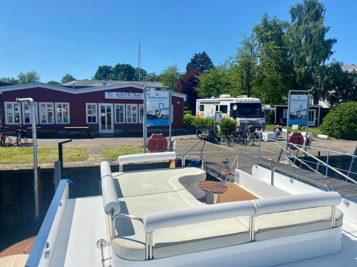 Hausboot Mit Traumlage In Luebeck-Travemuende Hotel Buitenkant foto