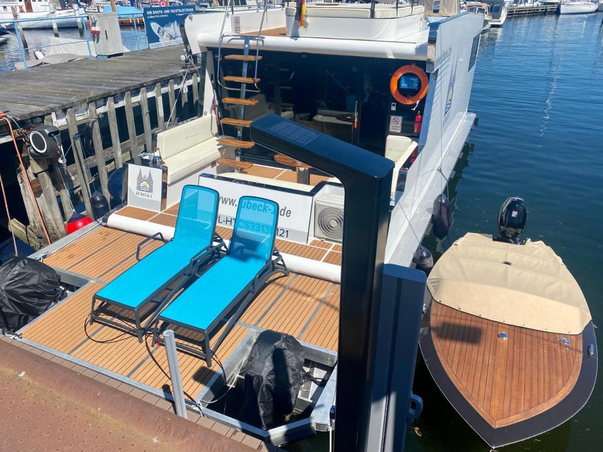 Hausboot Mit Traumlage In Luebeck-Travemuende Hotel Buitenkant foto