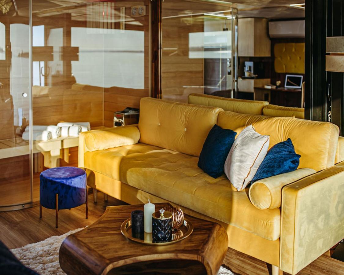 Hausboot Mit Traumlage In Luebeck-Travemuende Hotel Buitenkant foto