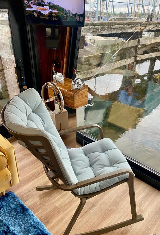 Hausboot Mit Traumlage In Luebeck-Travemuende Hotel Buitenkant foto