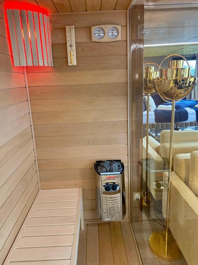 Hausboot Mit Traumlage In Luebeck-Travemuende Hotel Buitenkant foto